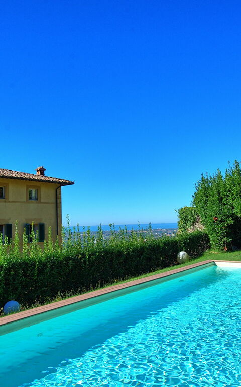Villa Camaiore: Garden, Outdoor, Pool