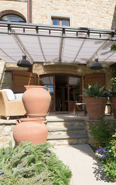 Villa Nova: Building Exterior, Outdoor