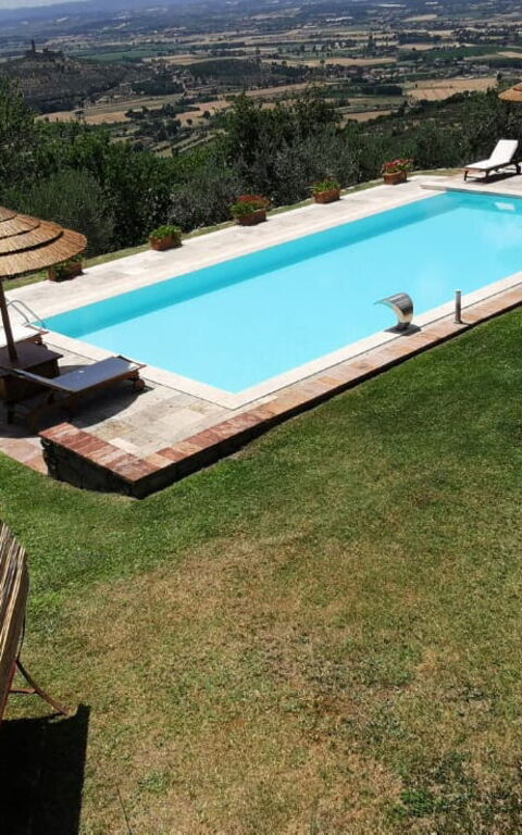Villa Noceta: Pool, Scenic View