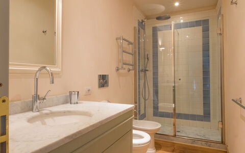 Accommodation La Valle 3 Castelfalfi: Bathroom