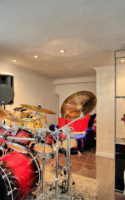 Villa Raffaela: Activities, Facilities, Living Room