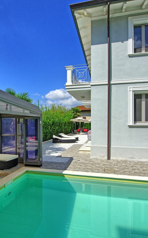 Villa Raffaela: Outdoor, Pool