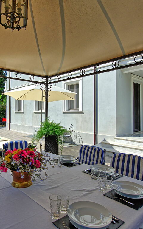 Villa Raffaela: Balcony / Terrace / Patio, Outdoor