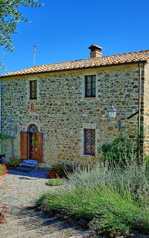 Villa Montalcino: Building Exterior
