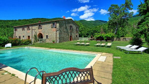 Villa Poggiolino: Building Exterior, Garden, Outdoor, Pool