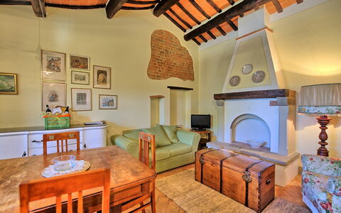 Accommodation Bandita Apartment: Dining Room, Kitchen, Living Room