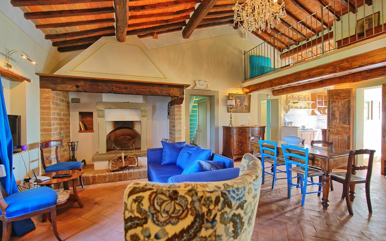 Accommodation Belvedere Apartment: Dining Room, Living Room