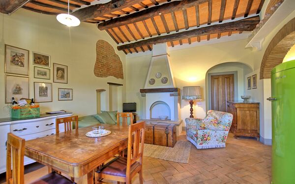 Accommodation Bandita Apartment: Dining Room, Kitchen, Living Room