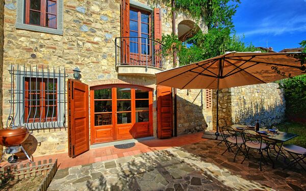 Casa Maria Luisa: Main Entrance, Outdoor