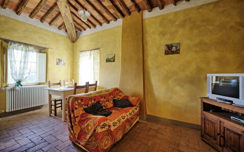 Accommodation Duca: Dining Room, Kitchen, Living Room