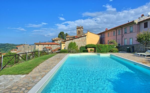 Il Gualdo: Garden, Pool
