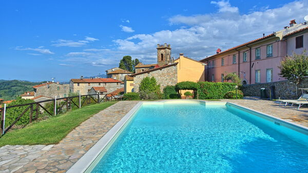 Il Gualdo: Garden, Pool