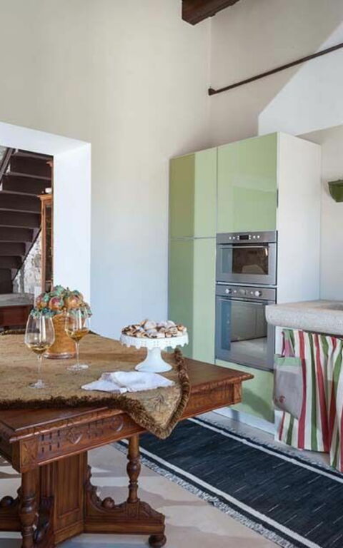 Baglio Maranzano - Marietta: Dining Room, Kitchen