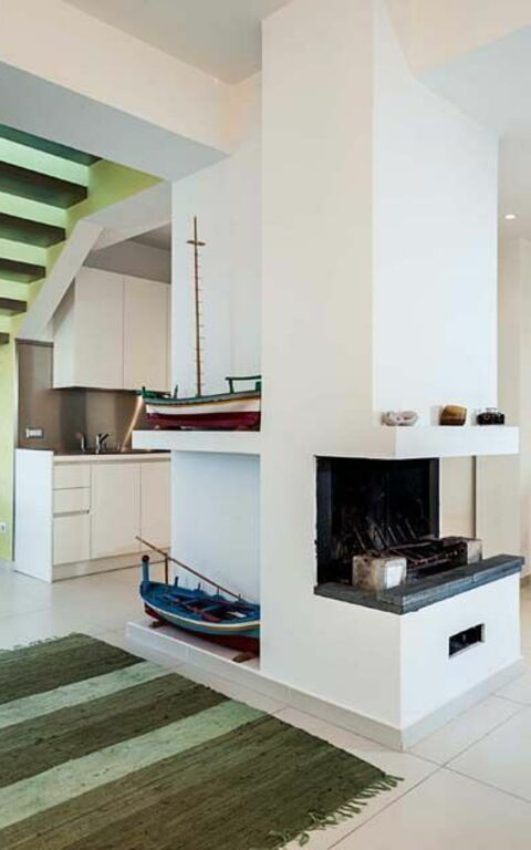 Cala Marina: Dining Room, Living Room