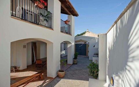 Accommodation Casa Marsala 1: Building Exterior