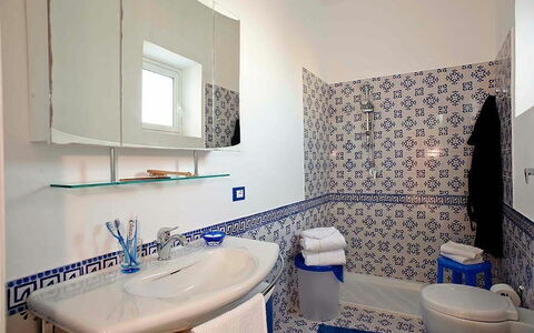 Accommodation Casa Marsala 2: Bathroom