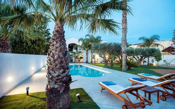 Casa Marsala: Garden, Pool