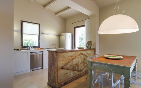 Accommodation Isla Verde - Ulivi: Dining Room, Kitchen