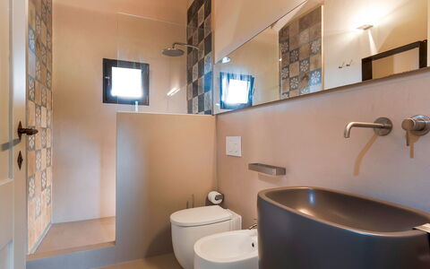 Accommodation Isla Verde - Carrubi: Bathroom