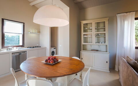 Accommodation Isla Verde - Gelsi: Dining Room, Kitchen, Living Room
