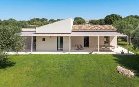 Accommodation Isla Verde - Ulivi: Building Exterior, Garden, Outdoor