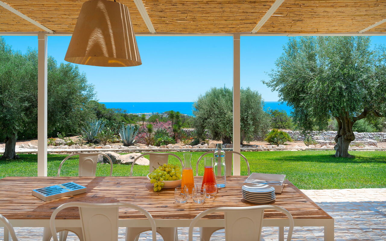 Accommodation Isla Verde - Carrubi: Balcony / Terrace / Patio, Building Exterior, Garden, Outdoor, Scenic View