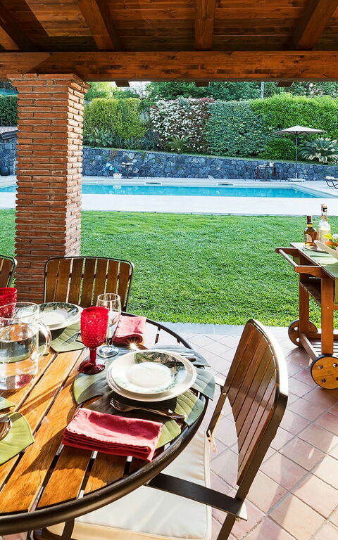 Viagrande: Outdoor, Pool