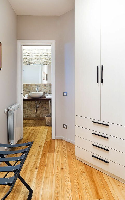 Viagrande: Other Room