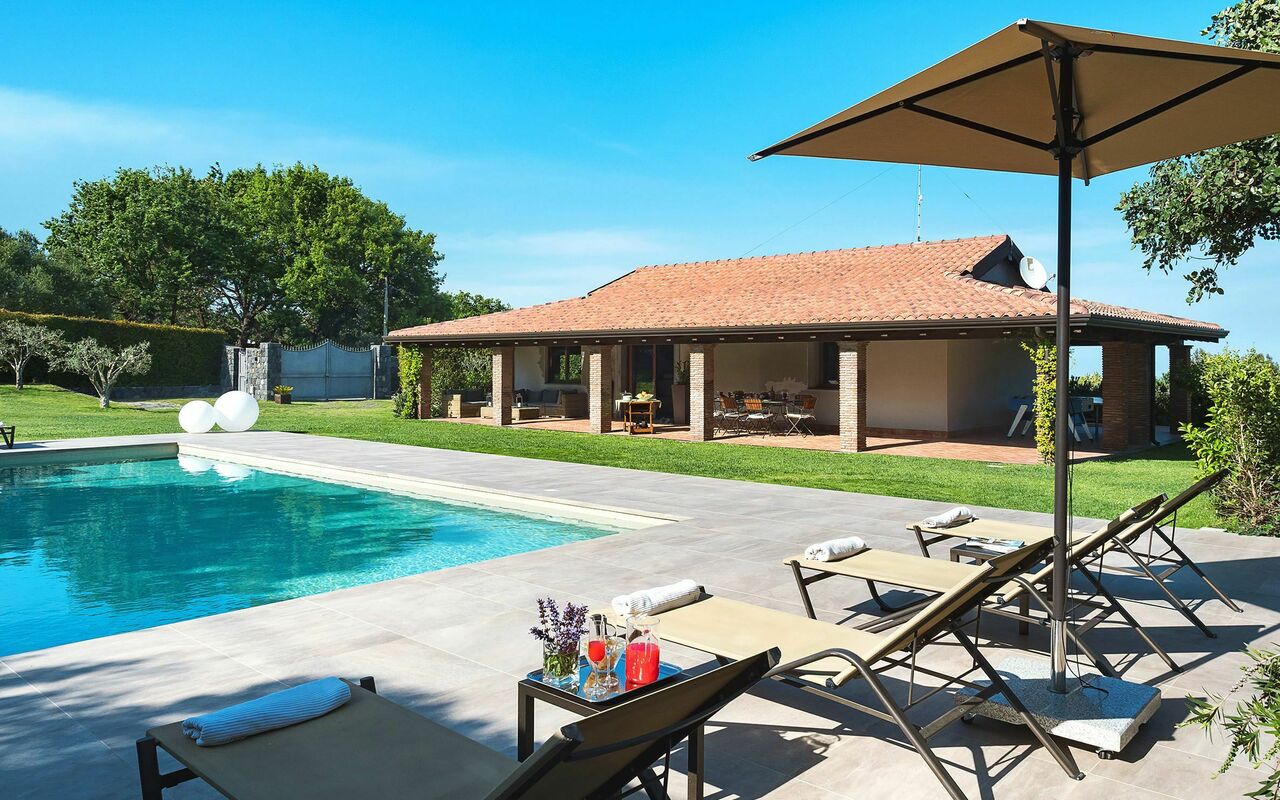 Viagrande: Pool