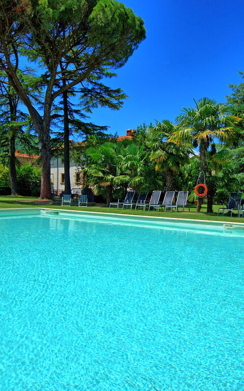 Villa Capolona: Outdoor, Pool