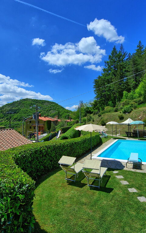 Villa Portole Uno: Garden, Pool