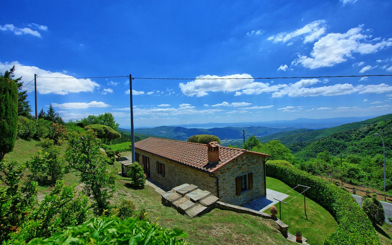 Villa Portole Due: Outdoor, Scenic View