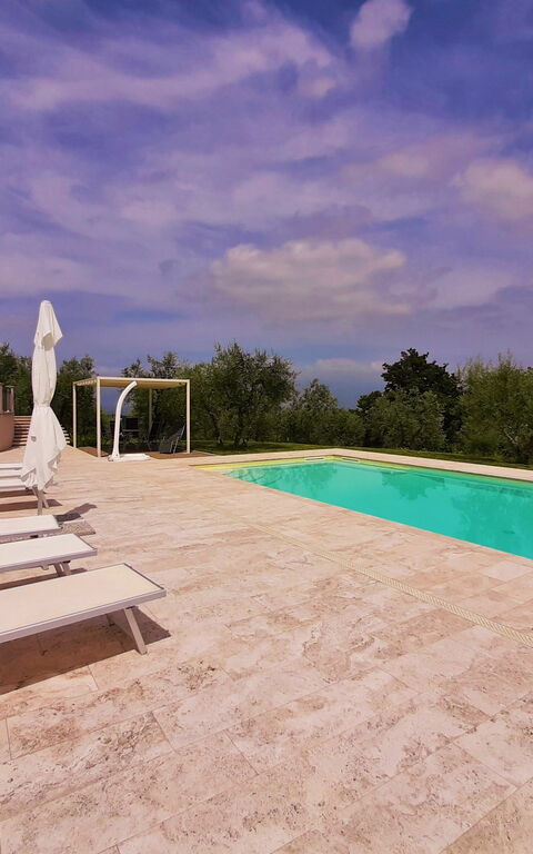 Villa Gaville: Outdoor, Pool