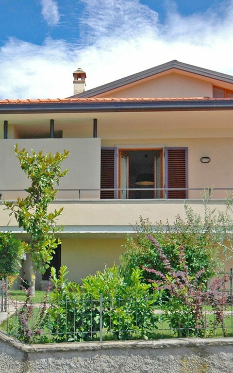 Villa Pratovecchio: Building Exterior, Outdoor