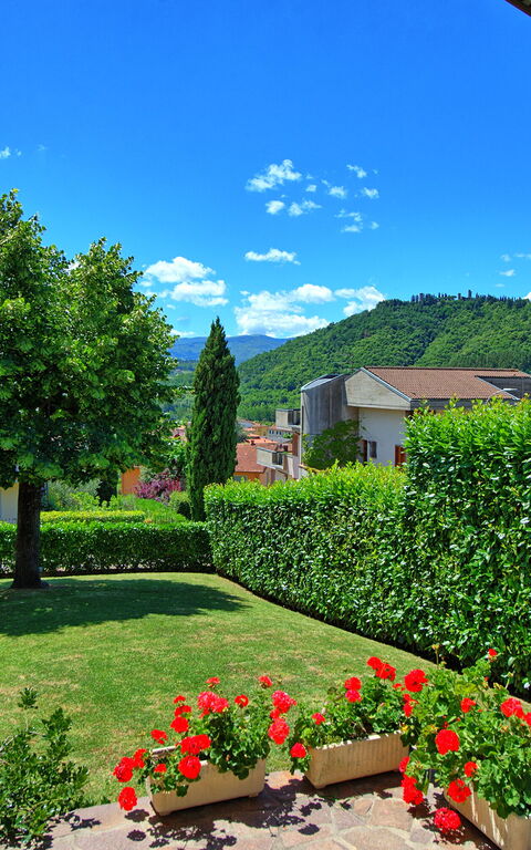 Villa Pratovecchio: Garden, Outdoor, Scenic View