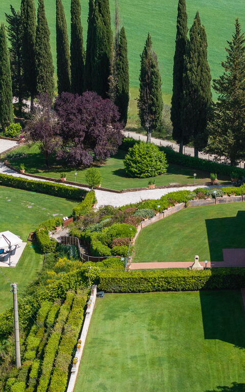 Villa Sabrina: Pool, Scenic View