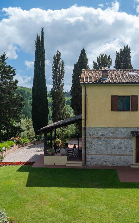 Villa Sabrina: Building Exterior, Garden