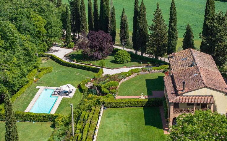Villa Sabrina: Pool, Scenic View