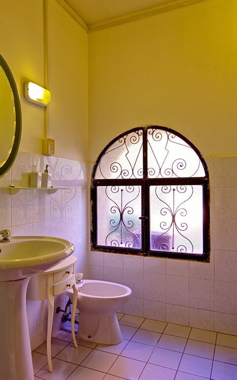 Villa Luciano: Bathroom