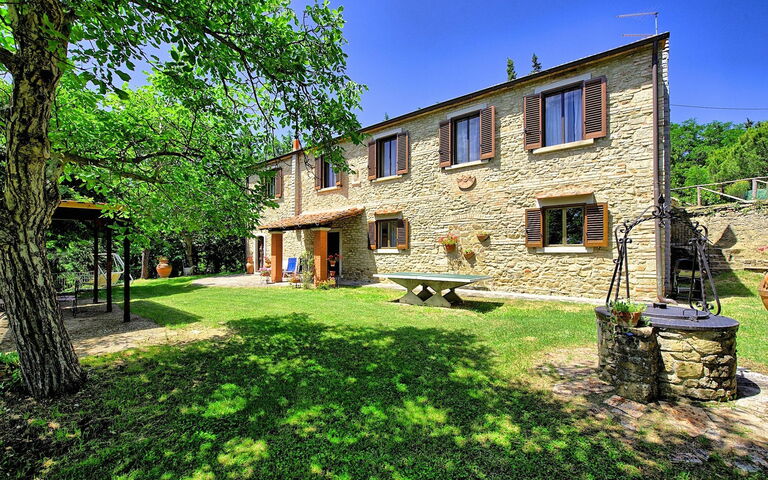 Villa Luciano: Building Exterior, Garden