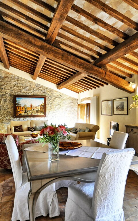Casale Porano: Dining Room, Living Room