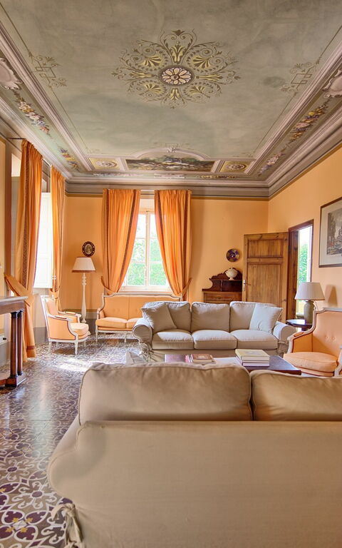 Villa Fiamma: Living Room