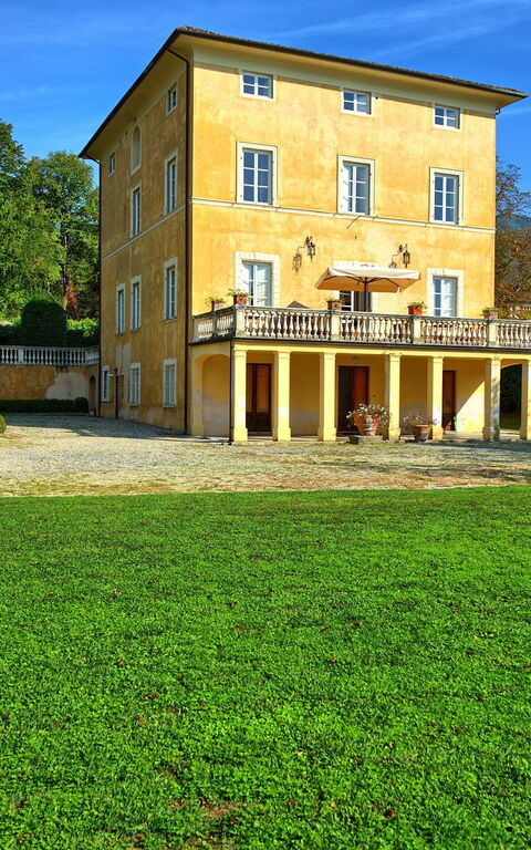 Villa Fiamma: Building Exterior, Garden, Outdoor