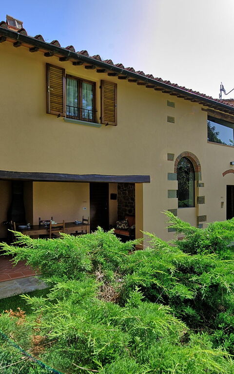 Villa Morandi: Building Exterior, Garden, Outdoor