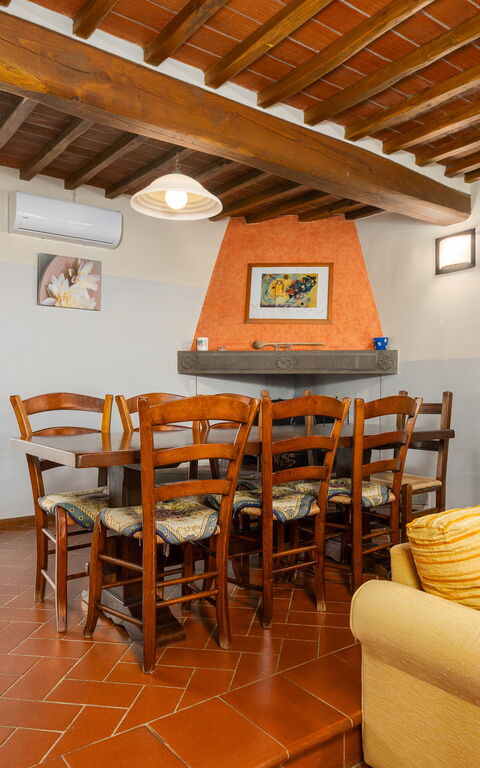 Villa Morandi: Dining Room, Kitchen, Living Room