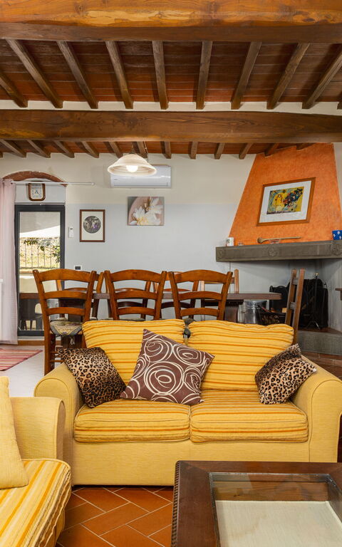 Villa Morandi: Dining Room, Kitchen, Living Room