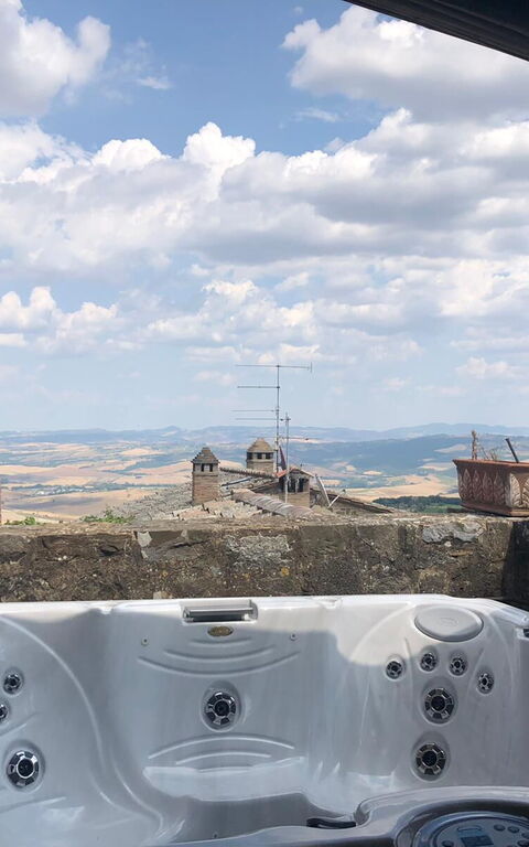 Villa Piazza Della Fortezza: Hot Tub