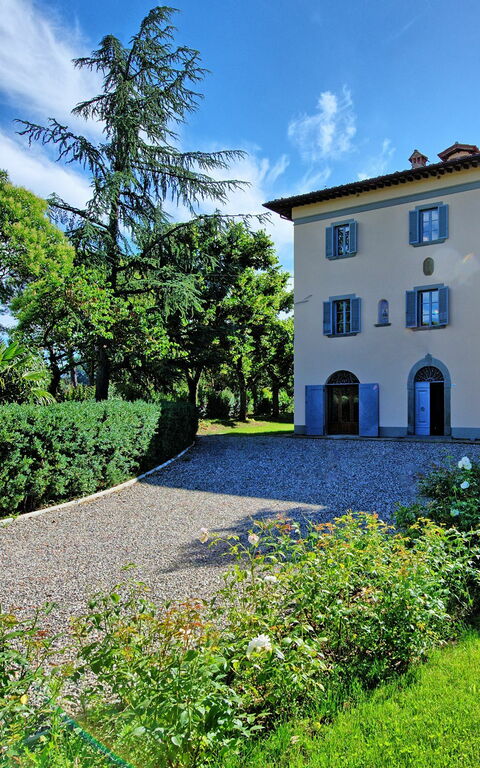 Villa Marietta: Building Exterior