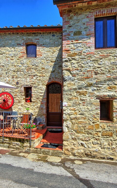 La Ruota: Building Exterior, Summer