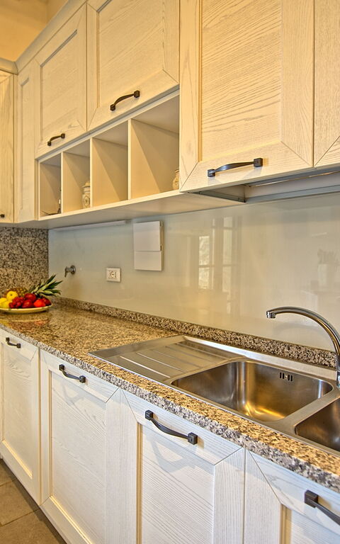 Villa Tenuta Lonciano: Kitchen